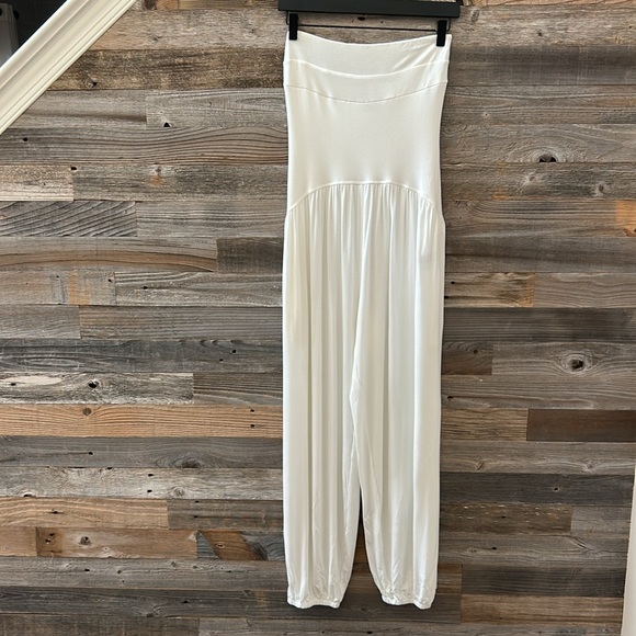 Free People NWT Off White Strapless Mora One Piece Jumpsuit Size XS - Picture 2 of 9